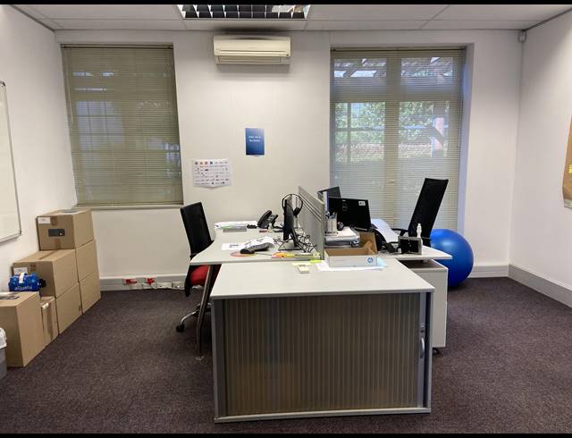 246M² BUSINESS TO LET IN WESTLAKE